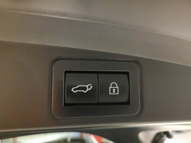 toyota-corolla-elektrisitetbensin-2019-big-19