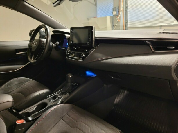 toyota-corolla-elektrisitetbensin-2019-big-14