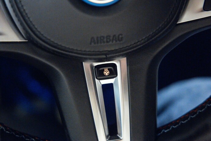 bmw-i4-m50-elektrisitet-2023-big-15