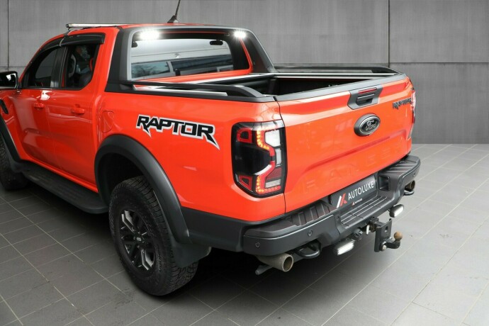 ford-ranger-raptor-bensin-2023-big-31