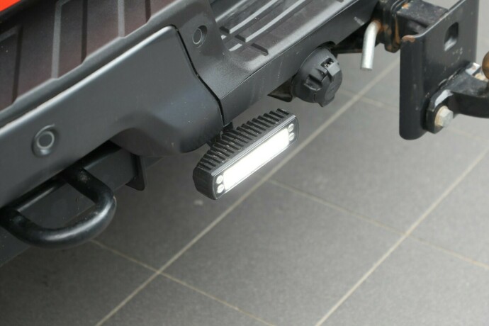 ford-ranger-raptor-bensin-2023-big-42