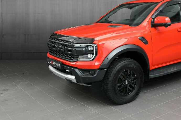 ford-ranger-raptor-bensin-2023-big-29