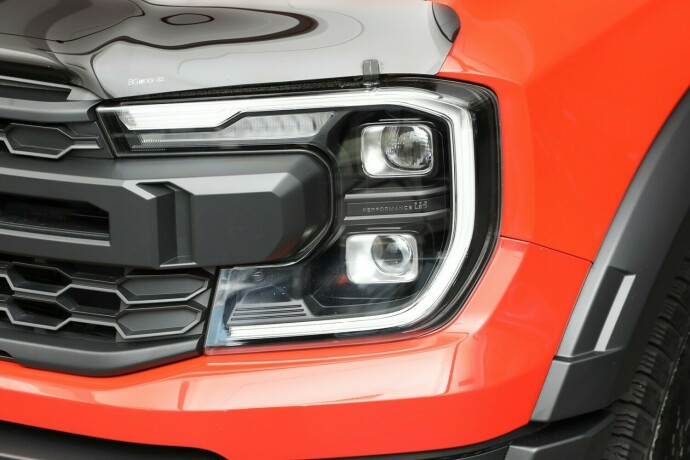 ford-ranger-raptor-bensin-2023-big-34