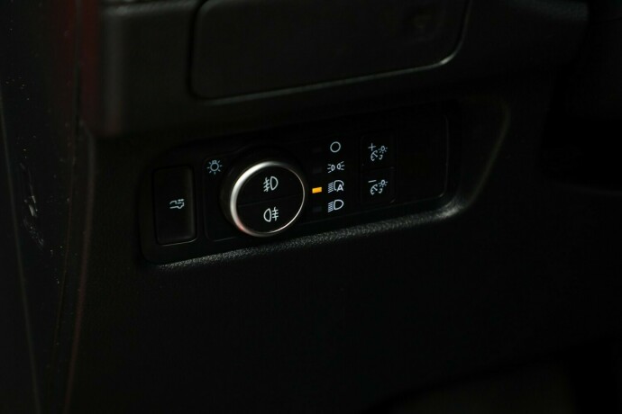 ford-ranger-raptor-bensin-2023-big-22