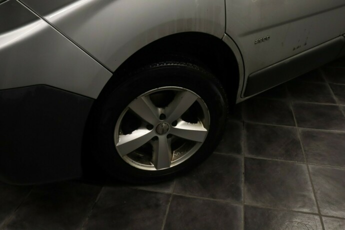 opel-vivaro-diesel-2010-big-10