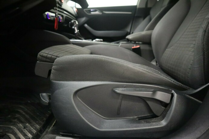 audi-a3-bensin-2015-big-17