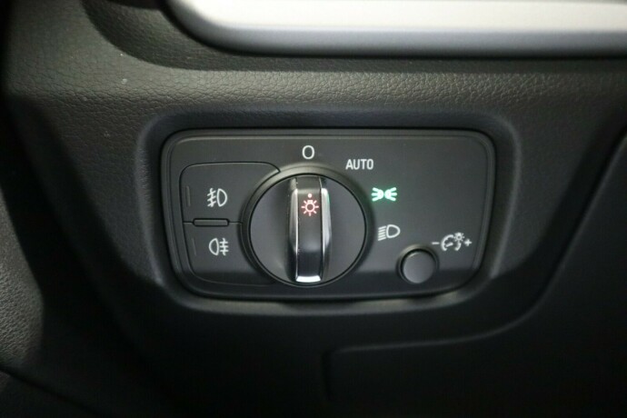 audi-a3-bensin-2015-big-24