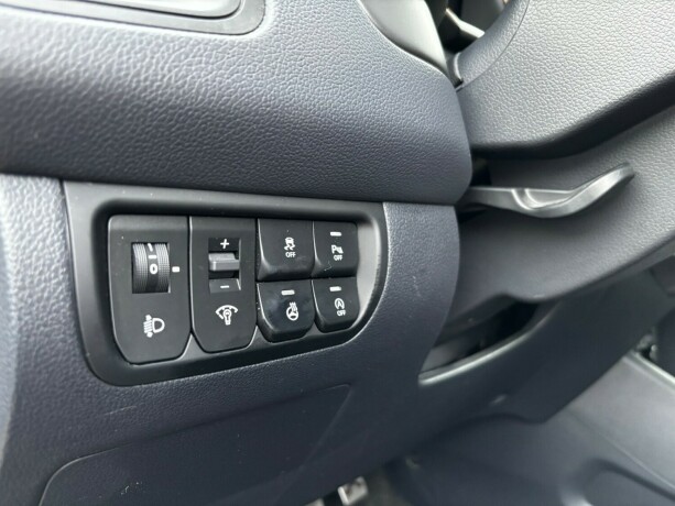 kia-rio-bensin-2013-big-14