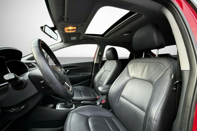 kia-rio-bensin-2013-big-15