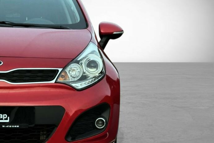 kia-rio-bensin-2013-big-5