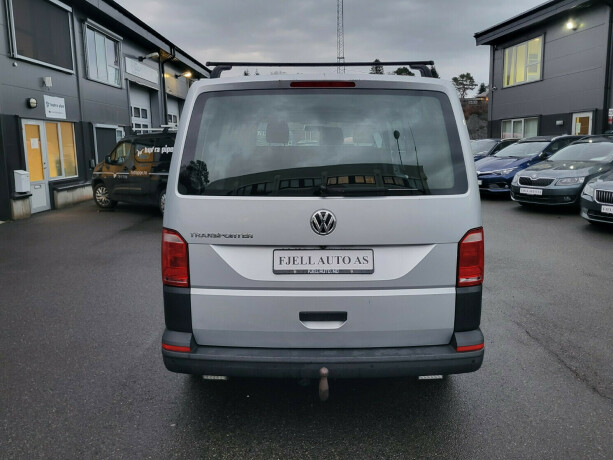 volkswagen-transporter-diesel-2018-big-5