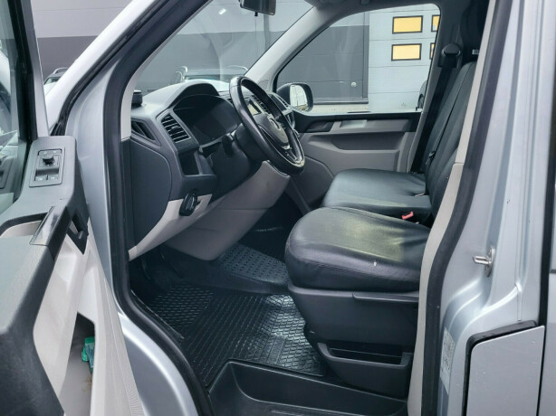 volkswagen-transporter-diesel-2018-big-14