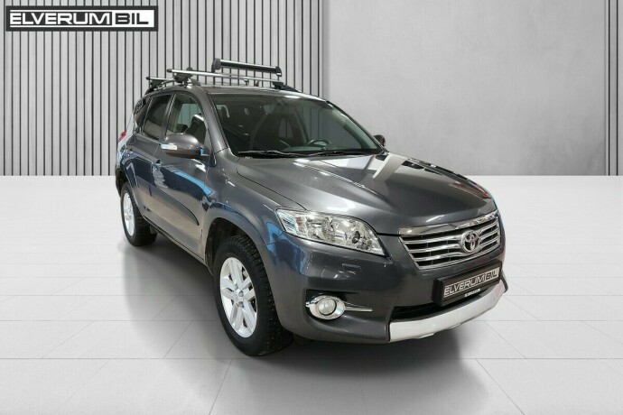 toyota-rav4-diesel-2011-big-15