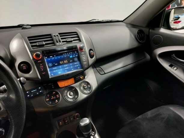 toyota-rav4-diesel-2011-big-38