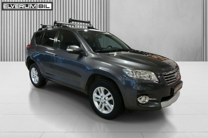 toyota-rav4-diesel-2011-big-13