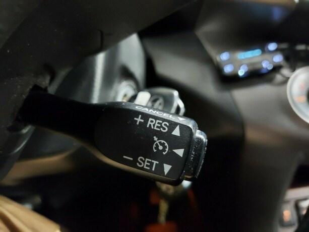 toyota-rav4-diesel-2011-big-36