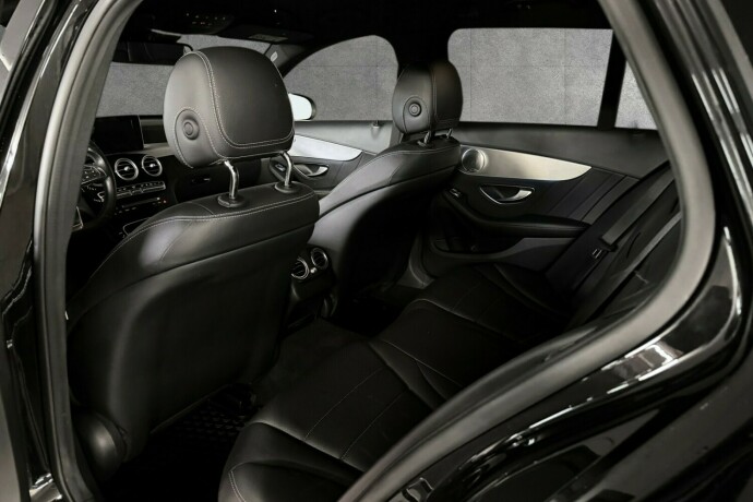 mercedes-benz-c-klasse-elektrisitetbensin-2017-big-10