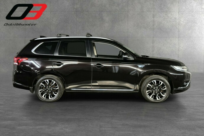 mitsubishi-outlander-elektrisitetbensin-2016-big-5