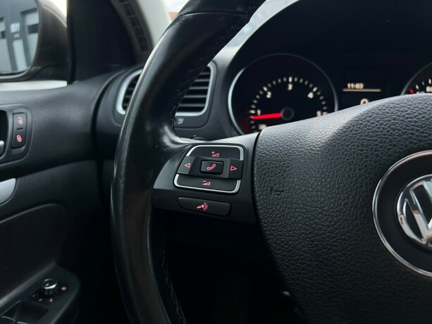 volkswagen-golf-diesel-2012-big-16