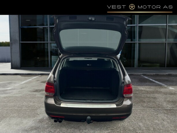 volkswagen-golf-diesel-2012-big-6