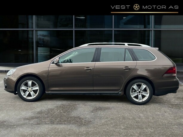 volkswagen-golf-diesel-2012-big-3