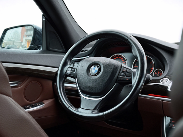 bmw-5-serie-gt-diesel-2010-big-16