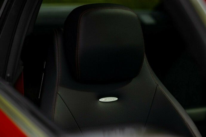 mercedes-benz-c-klasse-bensin-2012-big-150