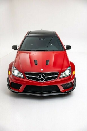 mercedes-benz-c-klasse-bensin-2012-big-4