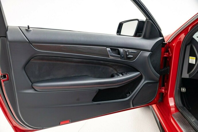 mercedes-benz-c-klasse-bensin-2012-big-45