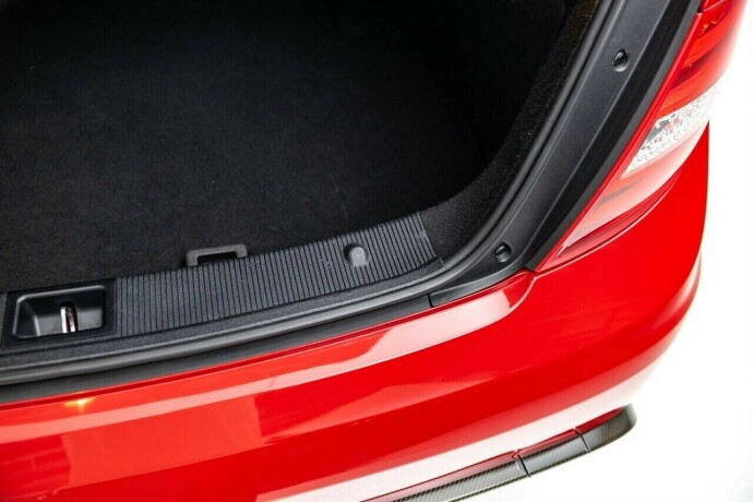 mercedes-benz-c-klasse-bensin-2012-big-85