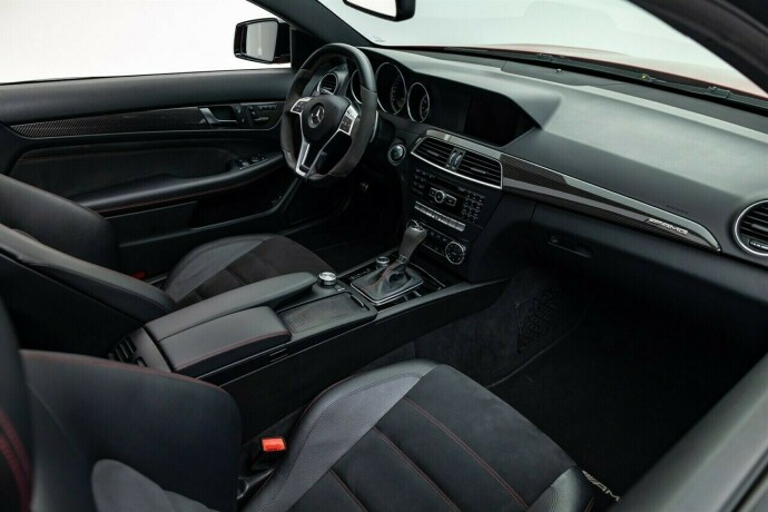 mercedes-benz-c-klasse-bensin-2012-big-61