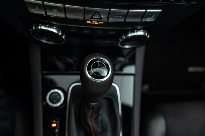 mercedes-benz-c-klasse-bensin-2012-big-44