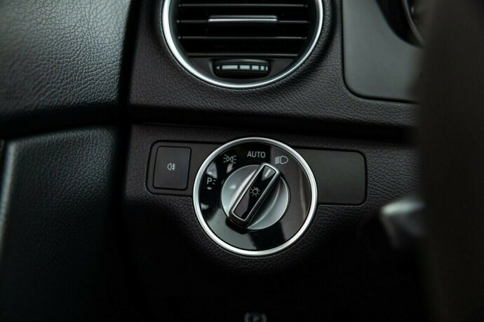 mercedes-benz-c-klasse-bensin-2012-big-40