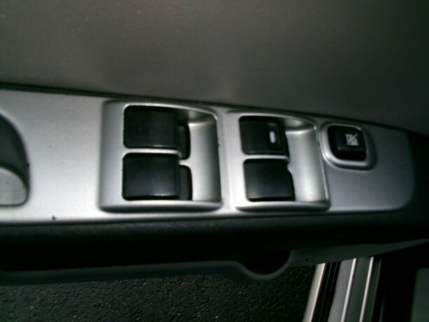 mitsubishi-l200-diesel-2009-big-9