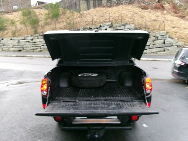 mitsubishi-l200-diesel-2009-big-6