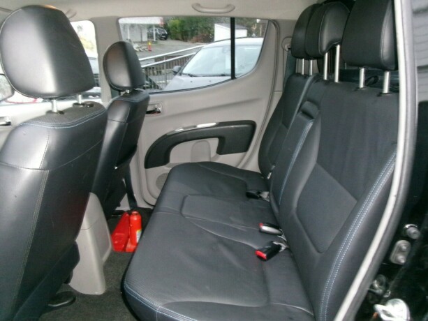 mitsubishi-l200-diesel-2009-big-7