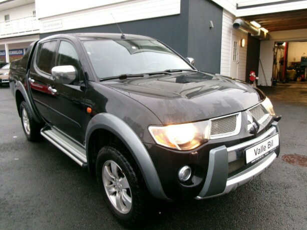 mitsubishi-l200-diesel-2009-big-0