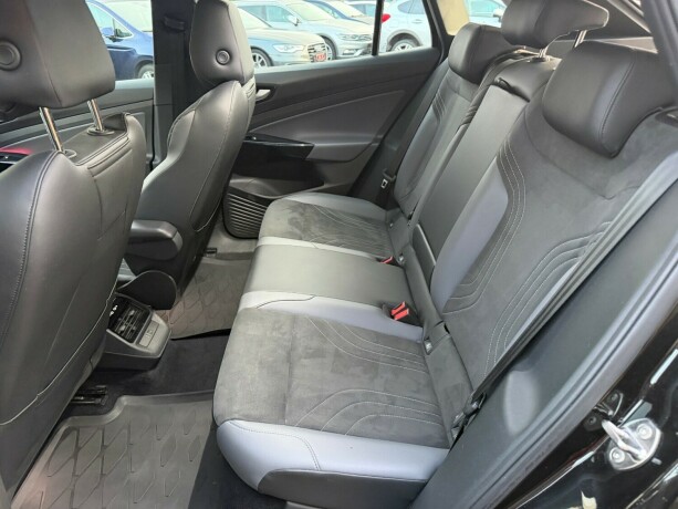 volkswagen-id4-elektrisitet-2023-big-13
