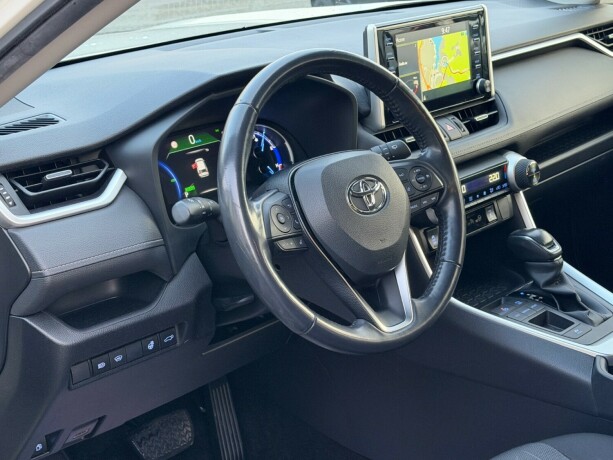 toyota-rav4-elektrisitetbensin-2019-big-6