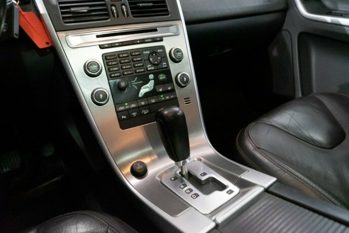 volvo-xc-60-diesel-2009-big-13