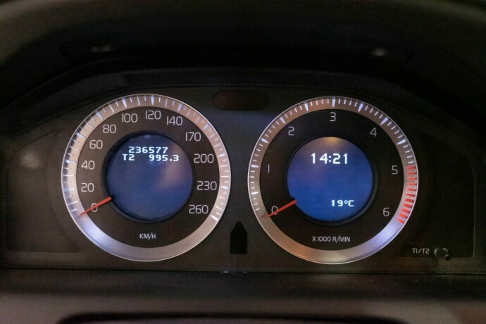 volvo-xc-60-diesel-2009-big-14