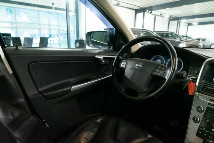 volvo-xc-60-diesel-2009-big-12