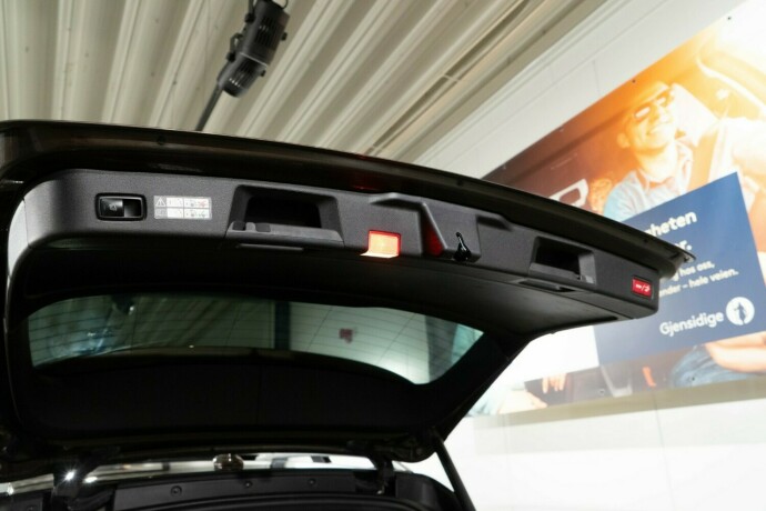 mercedes-benz-gle-elektrisitetbensin-2017-big-12