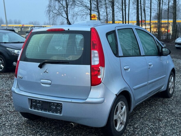 mitsubishi-colt-bensin-2007-big-6