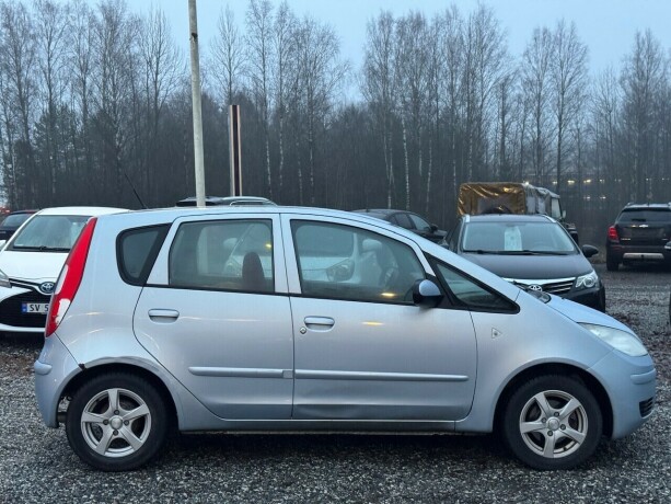 mitsubishi-colt-bensin-2007-big-7