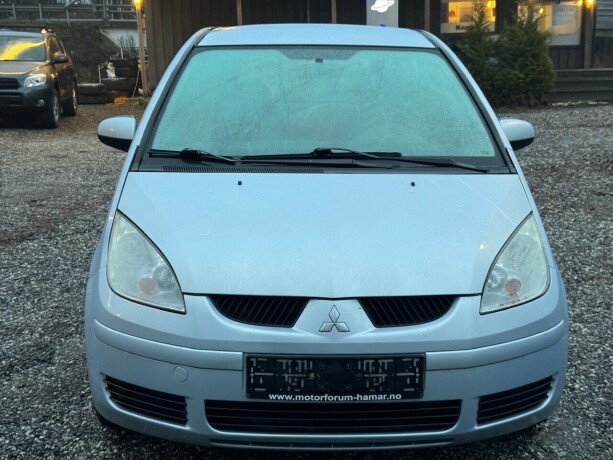 mitsubishi-colt-bensin-2007-big-1