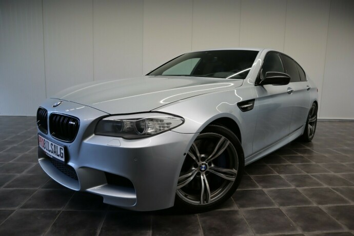 bmw-m5-bensin-2012-big-0