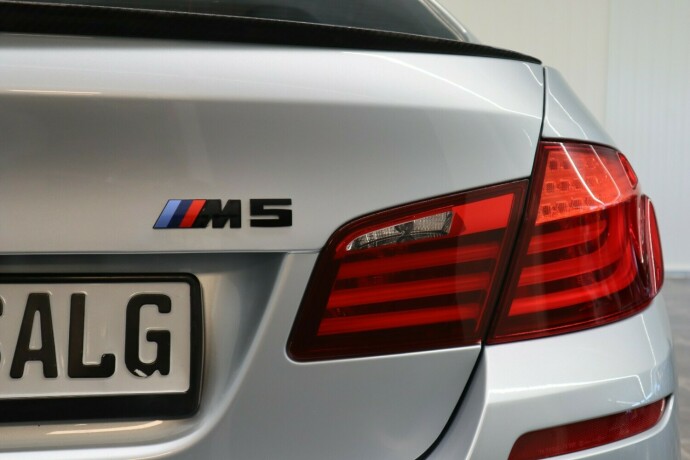 bmw-m5-bensin-2012-big-18