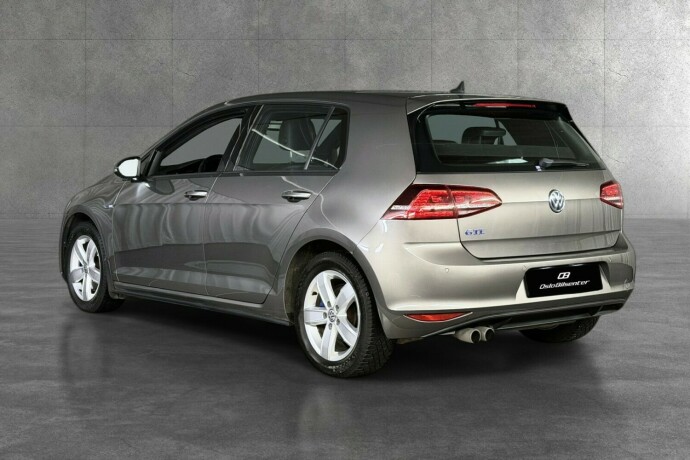 volkswagen-golf-elektrisitetbensin-2016-big-3