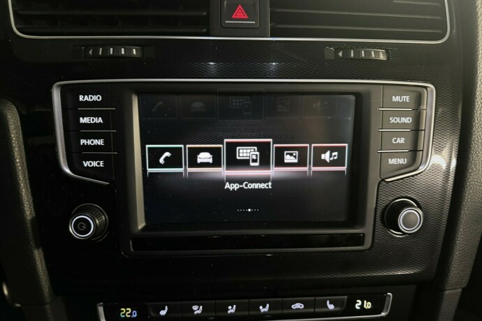 volkswagen-golf-elektrisitetbensin-2016-big-22